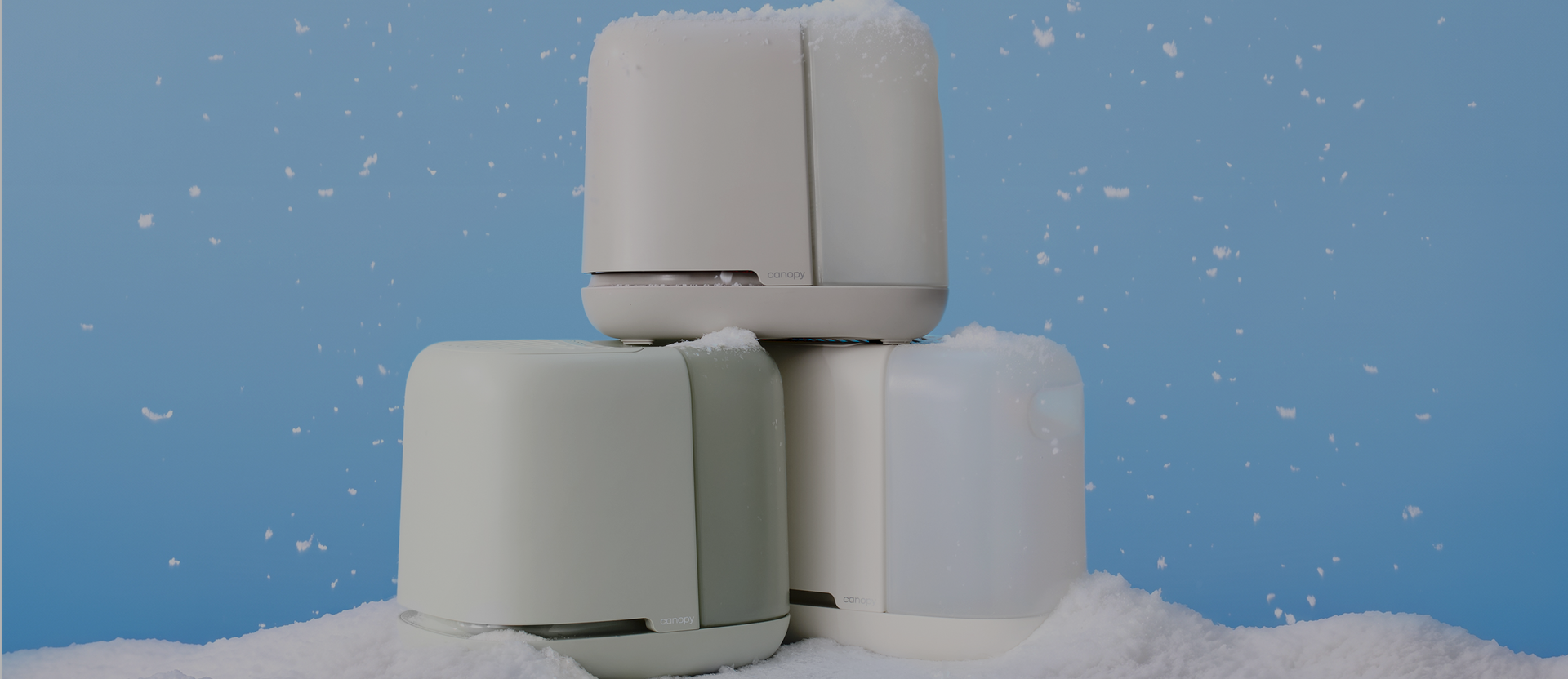 Canopy humidifiers and showerheads